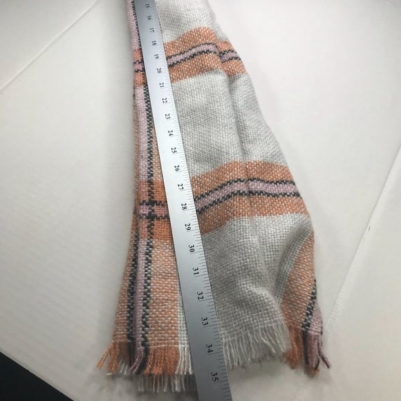 Universal Thread Women's Cream Oblong Scarf One Size New - Picture 6 of 7